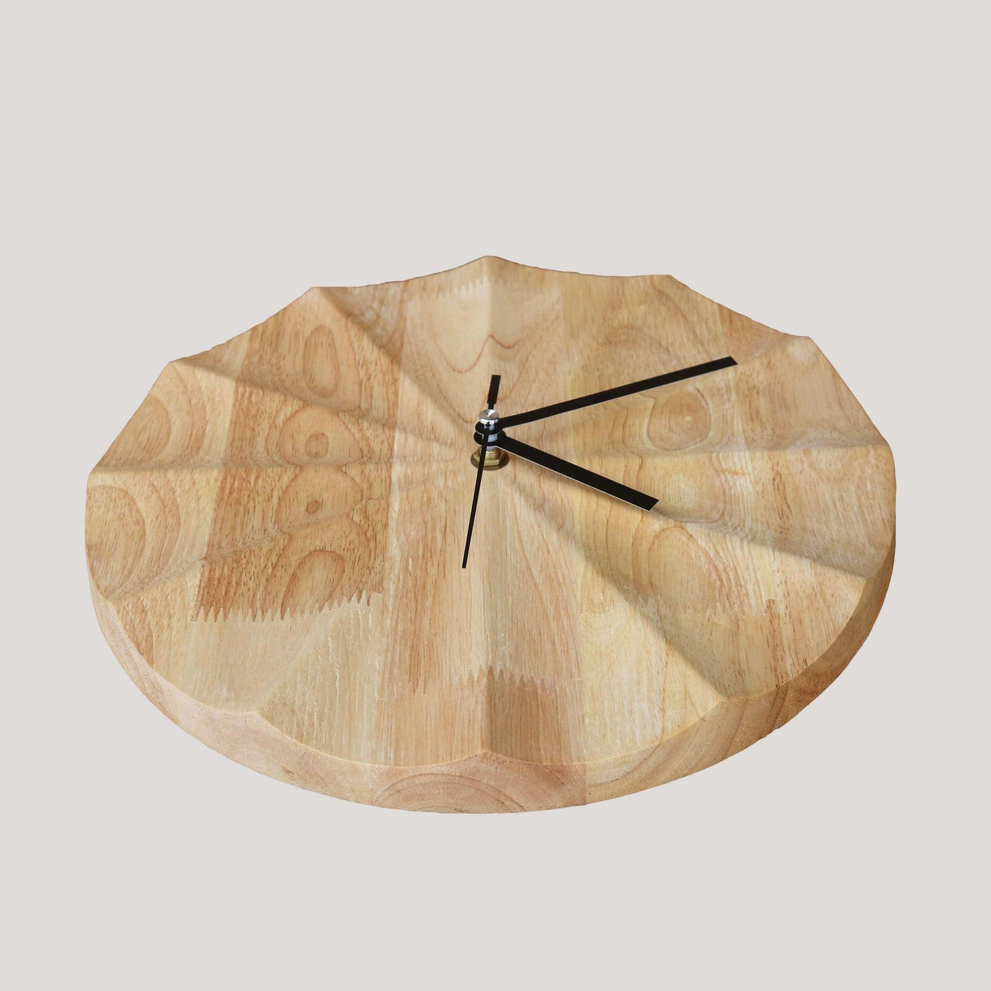 AuraClock | Skandinavische Wanduhr aus Holz - minimalistisches Wohndesign für stilvolles Wohnen